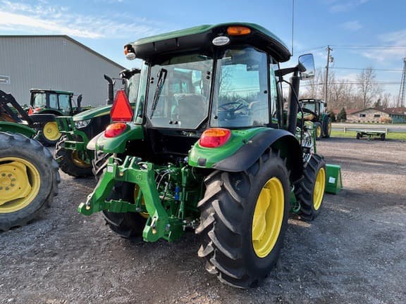 Image of John Deere 5075E equipment image 4