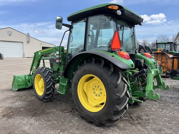 Image of John Deere 5075E equipment image 3