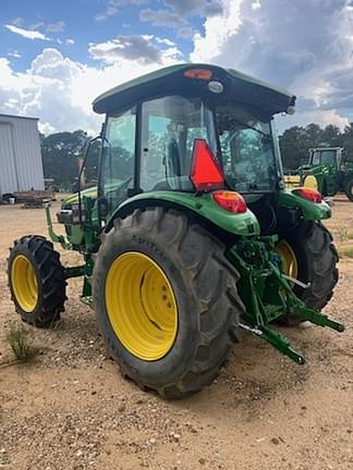 Image of John Deere 5075E equipment image 2