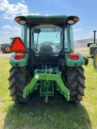 Image of John Deere 5075E equipment image 3