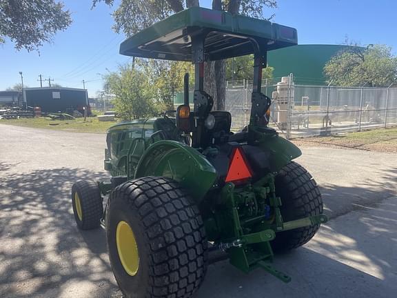 Image of John Deere 5075E equipment image 2