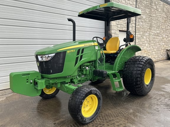 Main image John Deere 5075E