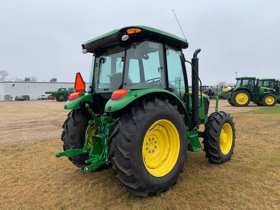 Image of John Deere 5075E equipment image 4