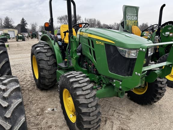 Image of John Deere 5075E Primary image