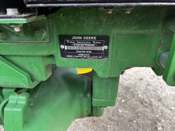 Image of John Deere 5075E equipment image 1