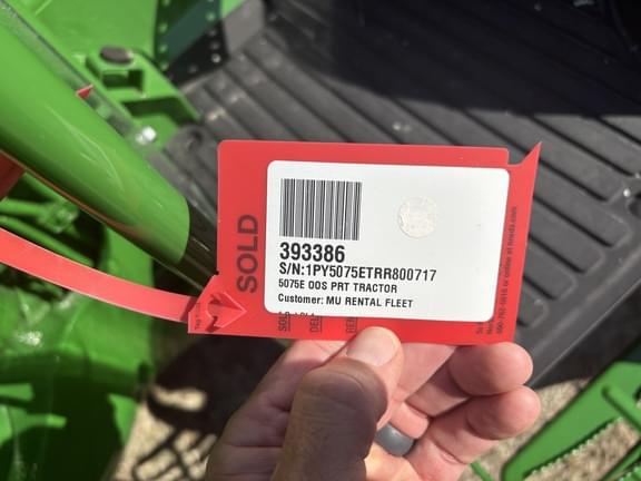 Image of John Deere 5075E equipment image 3