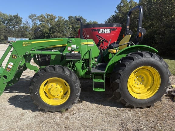 Main image John Deere 5075E