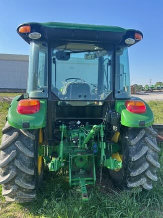 Image of John Deere 5075E equipment image 3