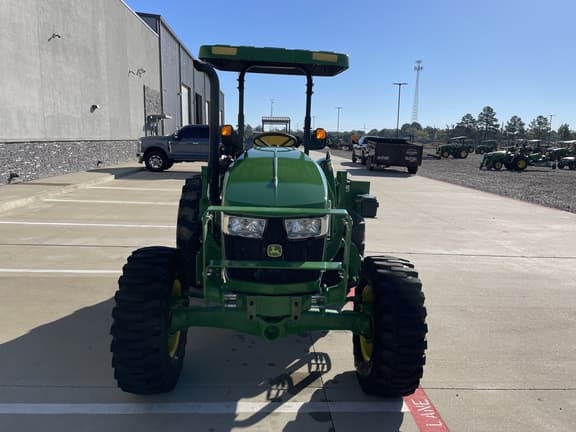 Image of John Deere 5075E equipment image 3