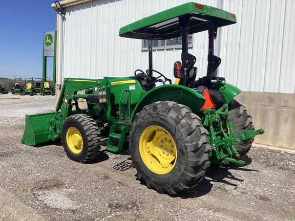 Image of John Deere 5075E equipment image 2