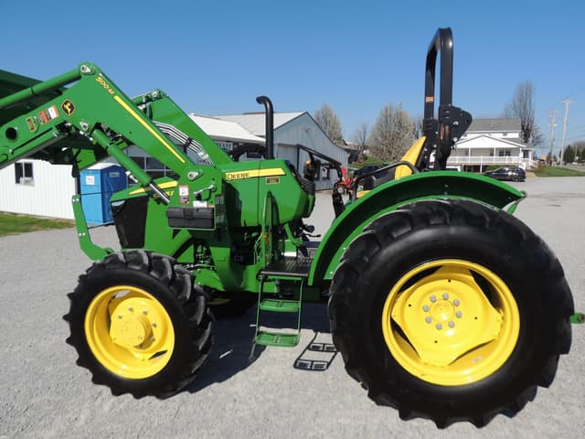 Image of John Deere 5075E equipment image 1
