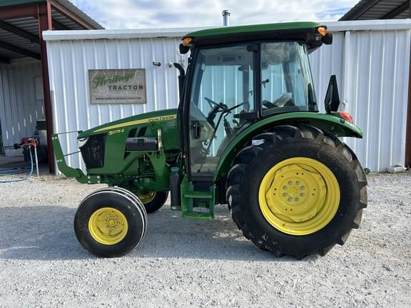 Image of John Deere 5075E equipment image 2