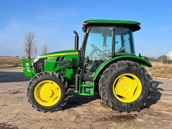 Image of John Deere 5075E Primary image