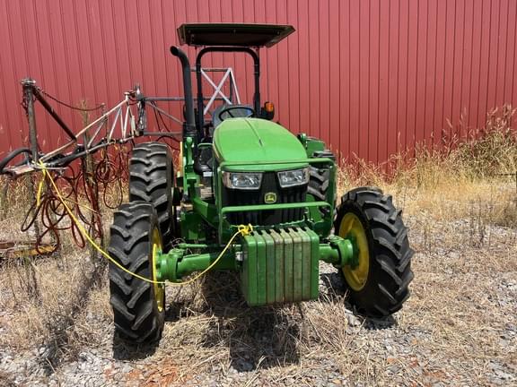 Image of John Deere 5075E equipment image 4