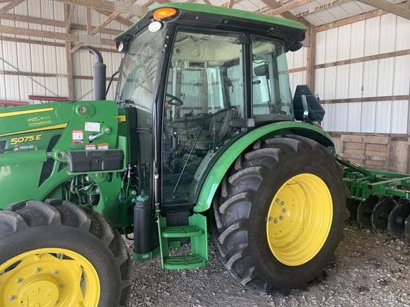 Image of John Deere 5075E Primary image
