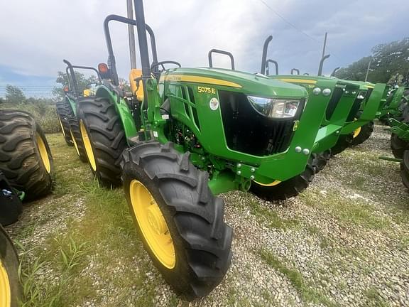Image of John Deere 5075E Image 0