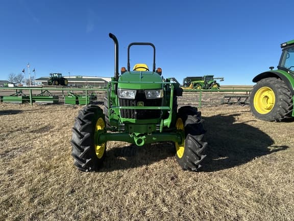 Image of John Deere 5075E equipment image 1