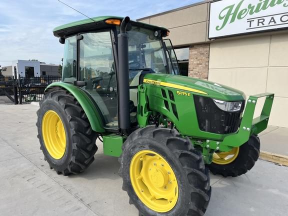 Image of John Deere 5075E equipment image 2