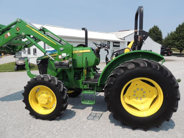 Image of John Deere 5075E equipment image 1