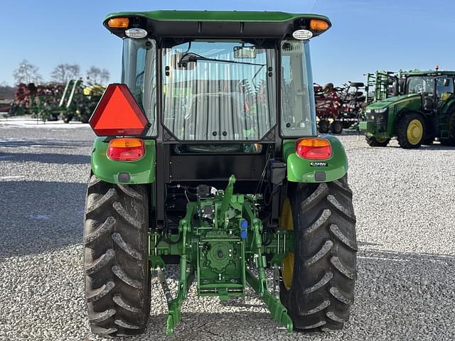 Image of John Deere 5075E equipment image 3