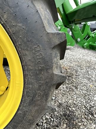 Image of John Deere 5075E equipment image 1