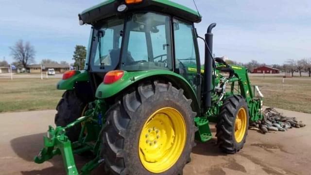 Image of John Deere 5075E equipment image 3