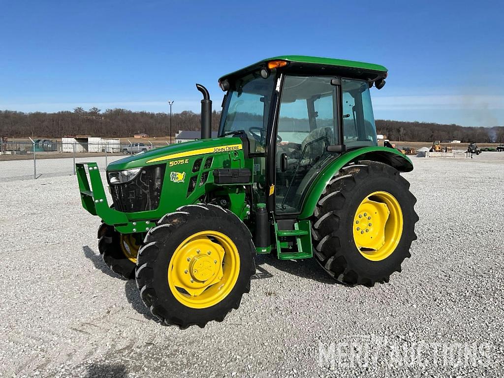 Image of John Deere 5075E Primary image