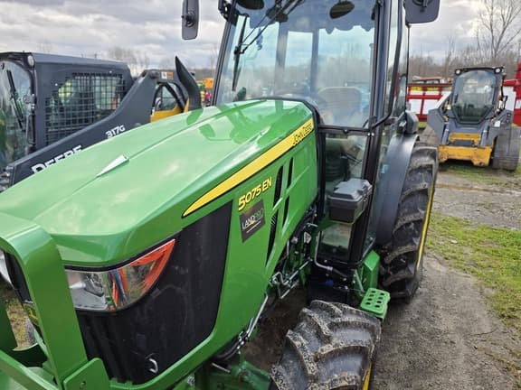 Image of John Deere 5075EN equipment image 1