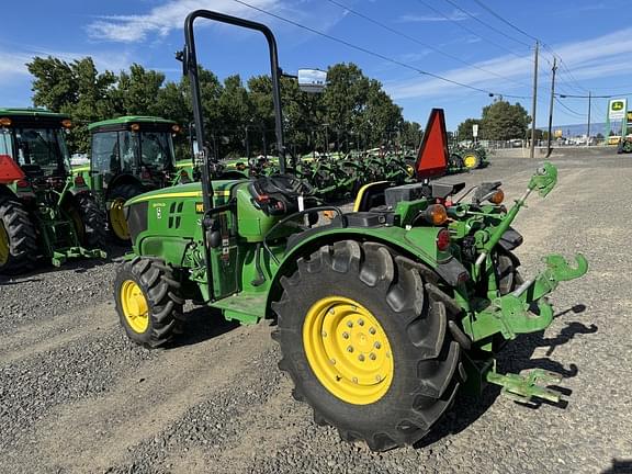 Image of John Deere 5075GL equipment image 2