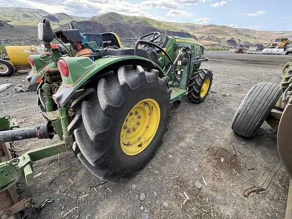 Image of John Deere 5075GL equipment image 4