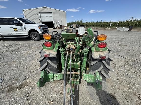 Image of John Deere 5075GL equipment image 3