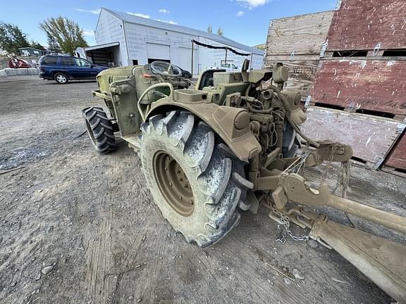 Image of John Deere 5075GL equipment image 2