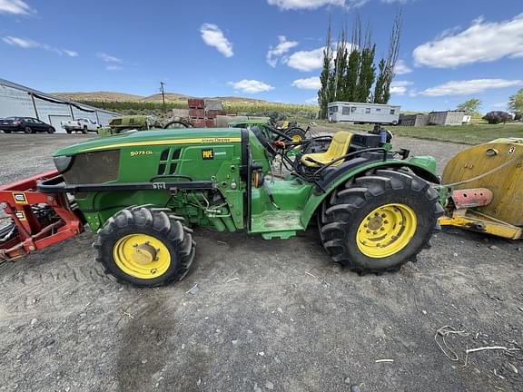Image of John Deere 5075GL equipment image 1