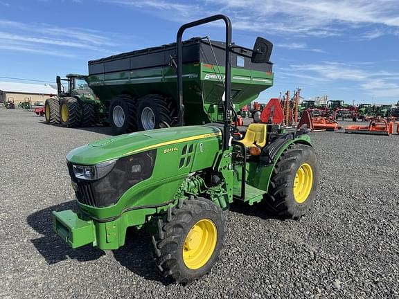 Image of John Deere 5075GL Primary image