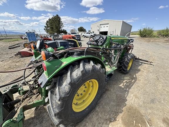 Image of John Deere 5075GL equipment image 4