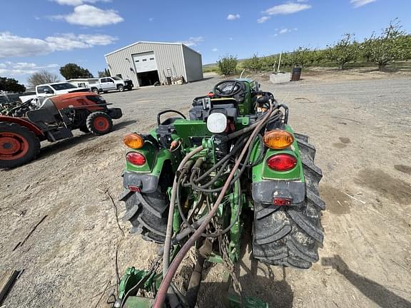 Image of John Deere 5075GL equipment image 3