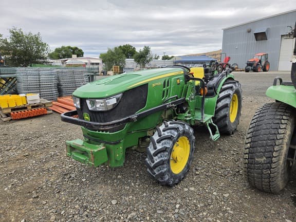 Image of John Deere 5075GL Primary image