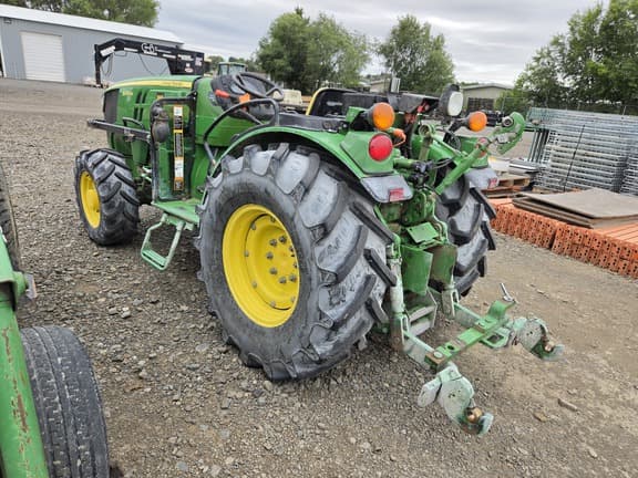 Image of John Deere 5075GL equipment image 2