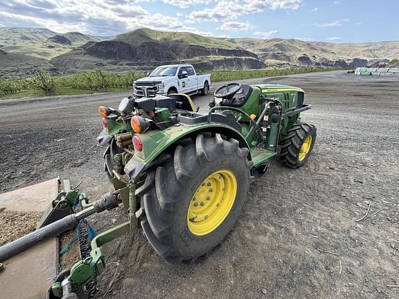 Image of John Deere 5075GL equipment image 4