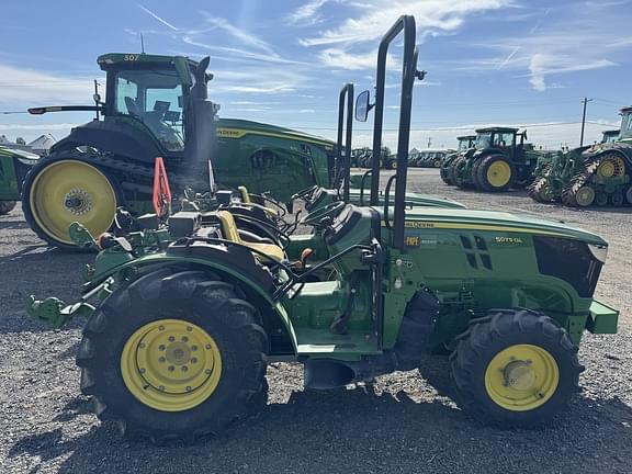 Image of John Deere 5075GL equipment image 4