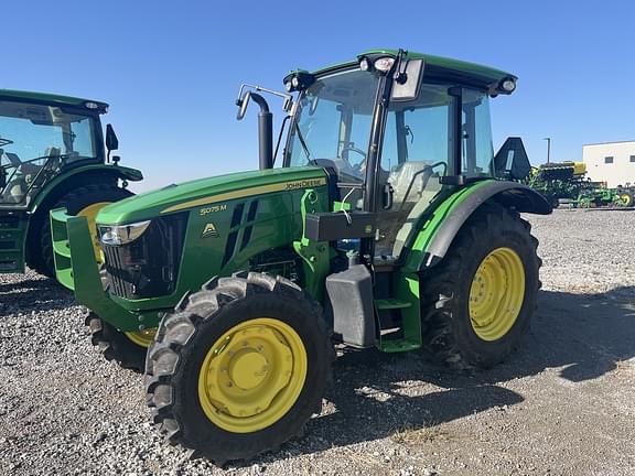 Image of John Deere 5075M Primary image