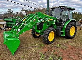 Main image John Deere 5075M 1