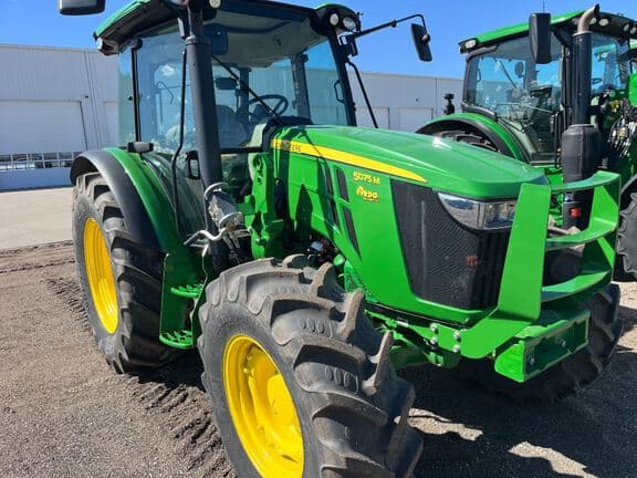 Image of John Deere 5075M equipment image 2
