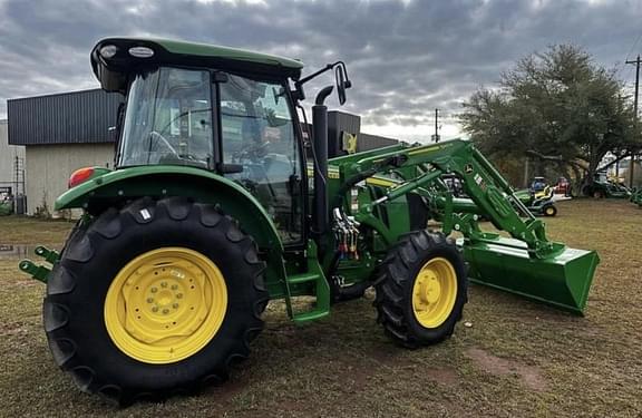 Image of John Deere 5075M equipment image 4