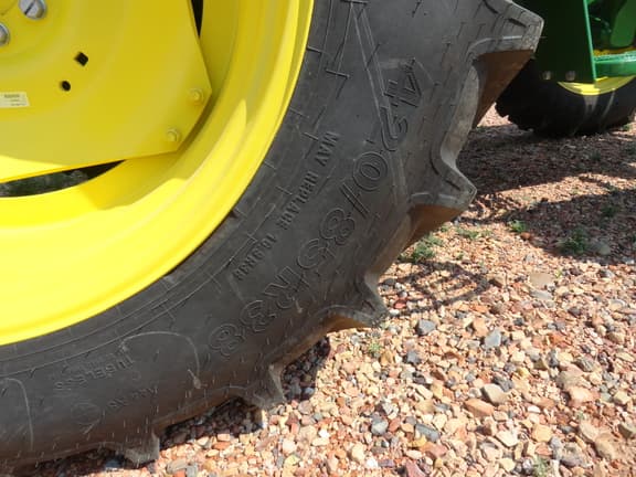 Image of John Deere 5075M equipment image 4