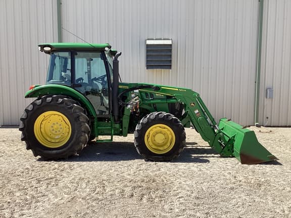 Image of John Deere 5075M equipment image 3