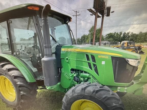 Image of John Deere 5090E equipment image 1