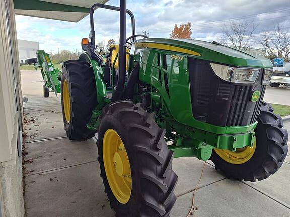 Image of John Deere 5090E equipment image 2