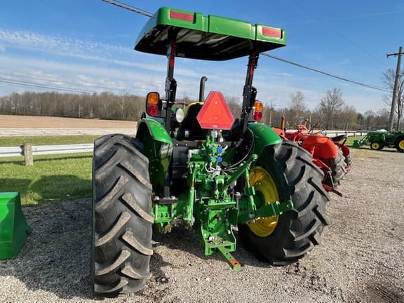 Image of John Deere 5090E equipment image 4
