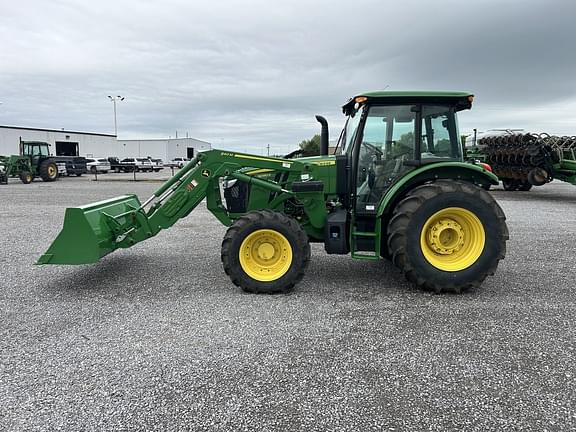 Image of John Deere 5090E equipment image 1